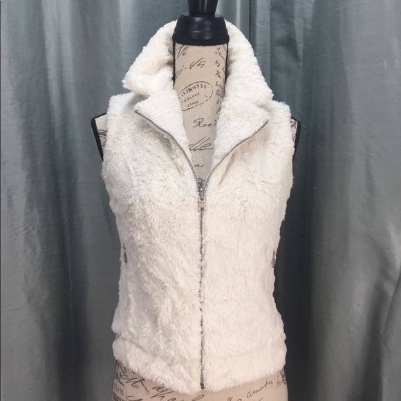 A/X Armani Exchange Jackets & Blazers - A/X Armani Exchange reversible faux fur vest